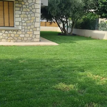 Charme De L'imprevu Apartamento Nimes